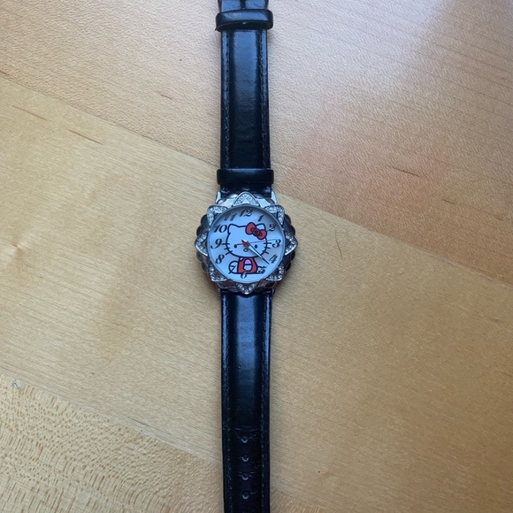 Brand new Hello Kitty Sanrio Watch - Picture 1 of 3